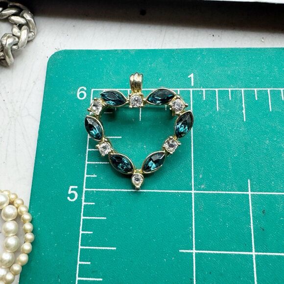 Blue Marquis Crystal Heart Brooch Pendant Gold Tone Romantic Love Dainty Classic - Picture 5 of 5